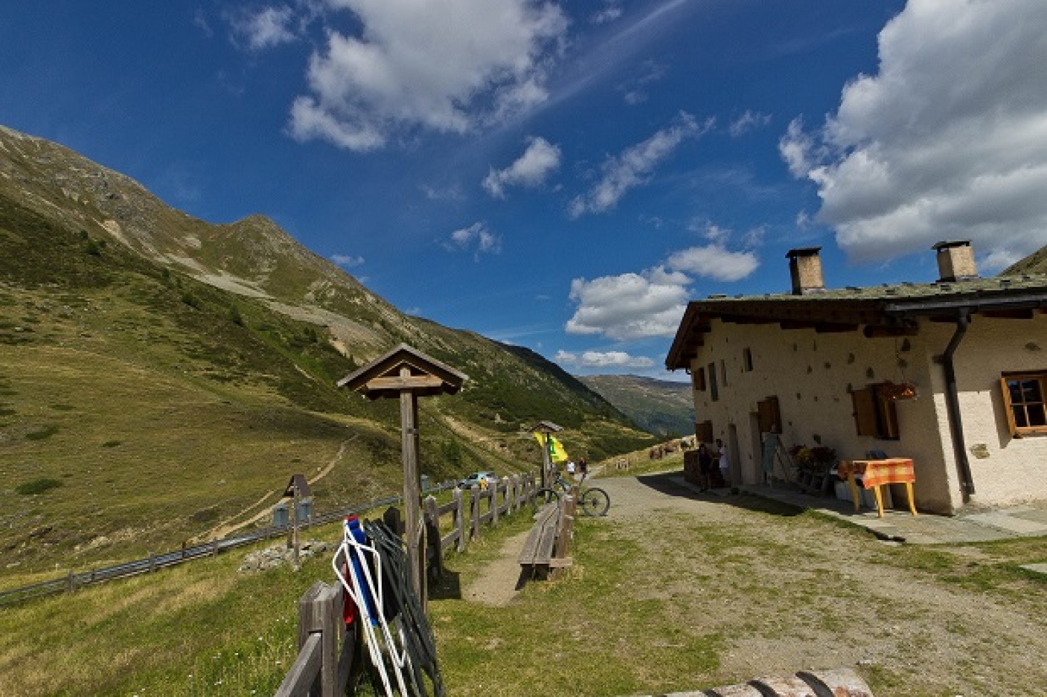 https://www.valtellinaok.com/Foto/Ristoranti/113/ristorante agriturismo alpe mine.jpg